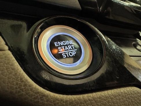 Used 2021 Honda Odyssey Touring image 11