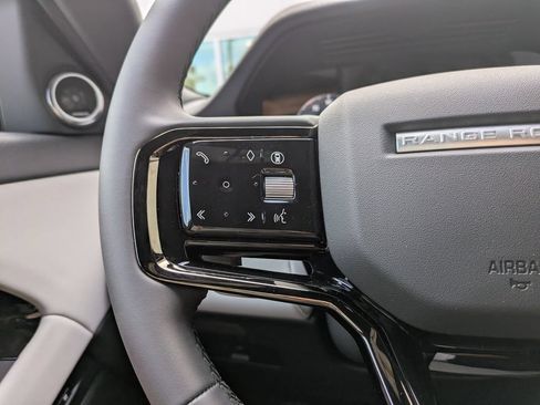 New 2026 Land Rover Range Rover Evoque Hoxton AWD/4WD image 28
