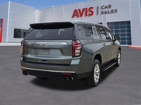 Used 2023 Chevrolet Suburban Premier image 6