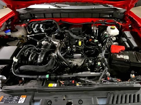 Used 2023 Ford Bronco Badlands image 31