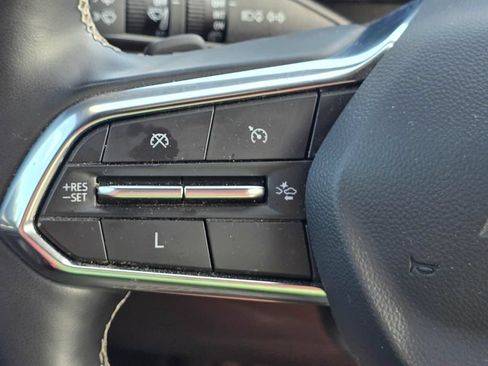 Used 2025 Chevrolet Traverse LT w/ Driver Confidence Package FWD image 21