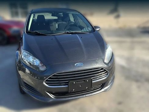 Used 2018 Ford Fiesta SE FWD image 15