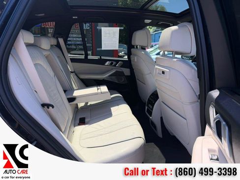 Used 2019 BMW X5 xDrive40i w/ M Sport Package AWD/4WD image 11