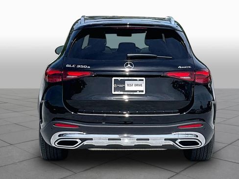 Used 2025 Mercedes-Benz GLC 350e 4MATIC image 5