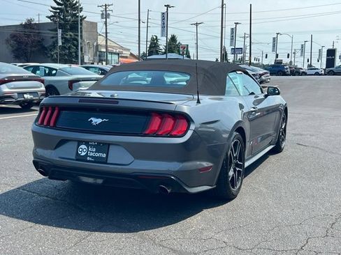 Used 2022 Ford Mustang Premium RWD image 9