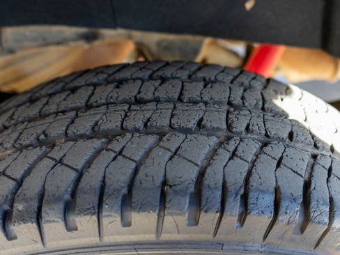 Used 2024 GMC Sierra 3500 SLT w/ X31 Off-Road Package image 33