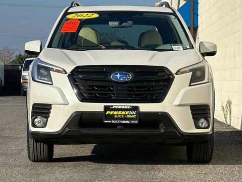 Used 2022 Subaru Forester Premium image 9