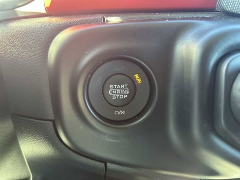 Used 2021 Jeep Wrangler Unlimited Rubicon AWD/4WD image 18