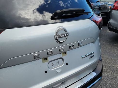 Used 2023 Nissan Rogue Platinum w/ Platinum Premium Package AWD/4WD image 5