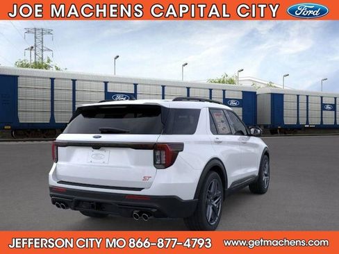 New 2026 Ford Explorer ST image 9