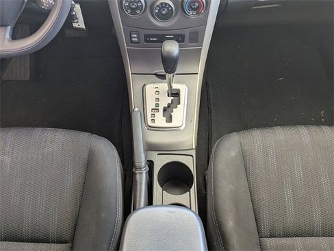 Used 2013 Toyota Corolla S image 18