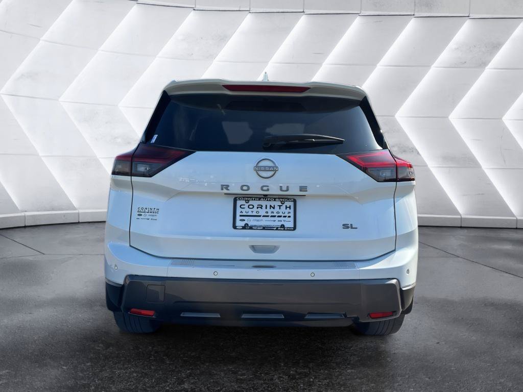 Used 2025 Nissan Rogue SL w/ SL Premium Package FWD image 6