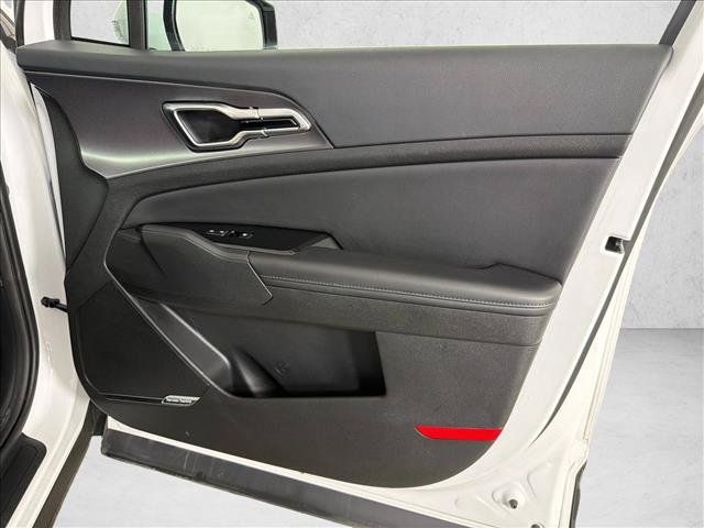 Used 2024 Kia Sportage SX FWD image 16