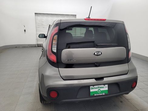 Used 2019 Kia Soul FWD image 6