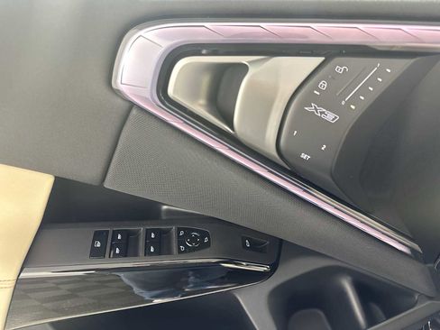 New 2026 BMW X3 xDrive30 w/ Premium Package image 13