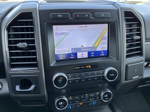 Used 2021 Ford Expedition XLT image 14