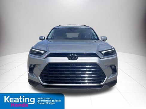 Used 2024 Toyota Grand Highlander Limited image 3