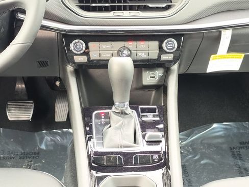 New 2026 Jeep Compass Latitude AWD/4WD image 14