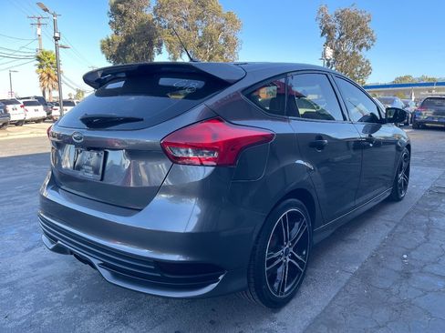 Used 2015 Ford Focus ST image 5