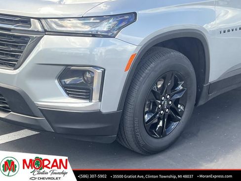 Certified 2023 Chevrolet Traverse LT FWD image 9