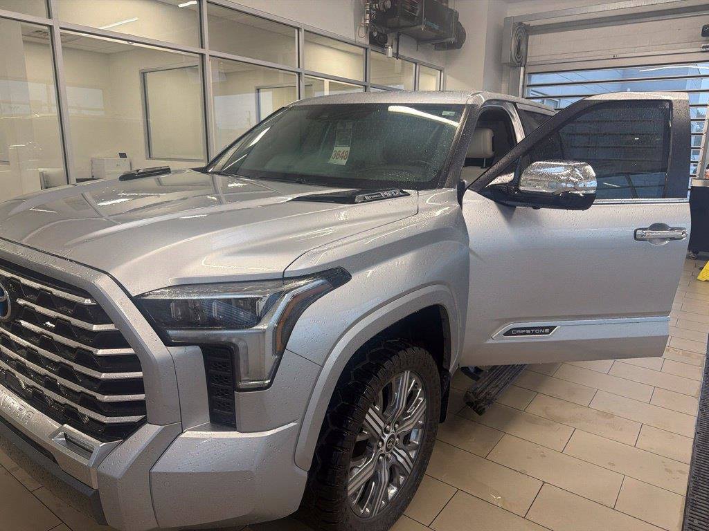 Used 2024 Toyota Tundra Capstone AWD/4WD image 4