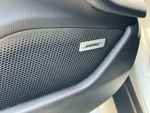 Used 2021 Porsche Taycan RWD image 19