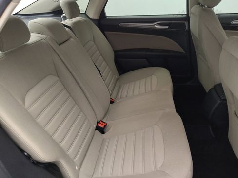 Used 2018 Ford Fusion S FWD image 19