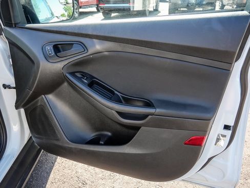 Used 2016 Ford Focus S FWD image 29
