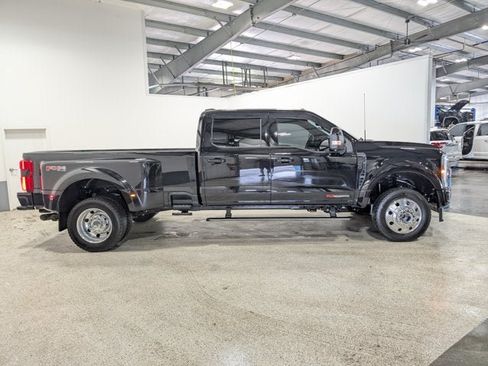 Used 2026 Ford F450 Platinum AWD/4WD image 2