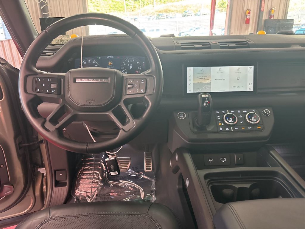 Used 2021 Land Rover Defender 110 X AWD/4WD image 6