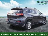 Used 2016 Jeep Cherokee Latitude w/ Comfort & Convenience Group image 3