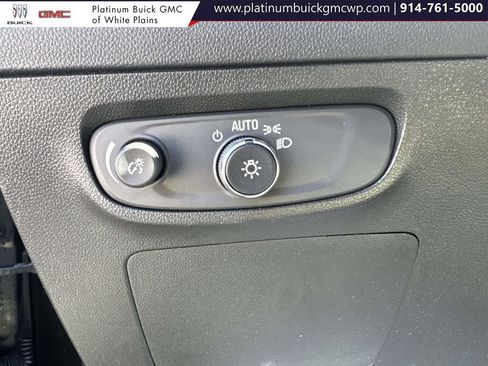 Used 2024 Buick Encore GX Avenir image 18