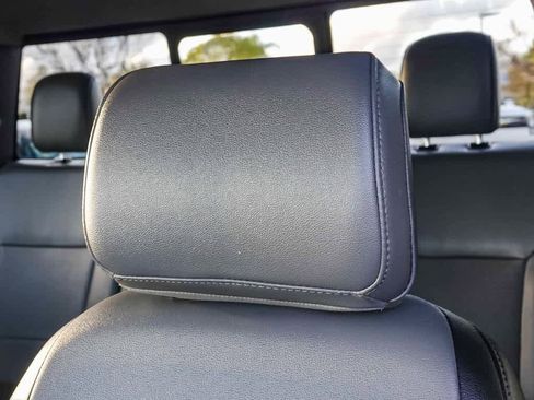 Used 2022 Ford F150 Lariat image 25