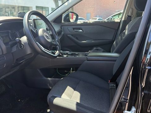 Used 2023 Nissan Rogue SV FWD image 12