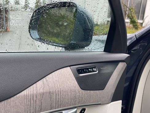 Used 2023 Volvo XC90 B6 Plus w/ Protection Package Premier image 21