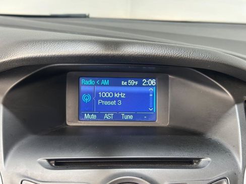 Used 2014 Ford Focus SE w/ Equipment Group 201A FWD image 17