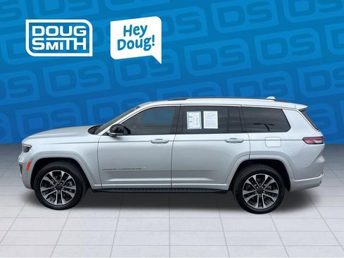 Certified 2021 Jeep Grand Cherokee L Overland w/ Luxury Tech Group IV AWD/4WD image 3