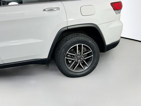 Used 2022 Jeep Grand Cherokee Limited AWD/4WD image 29
