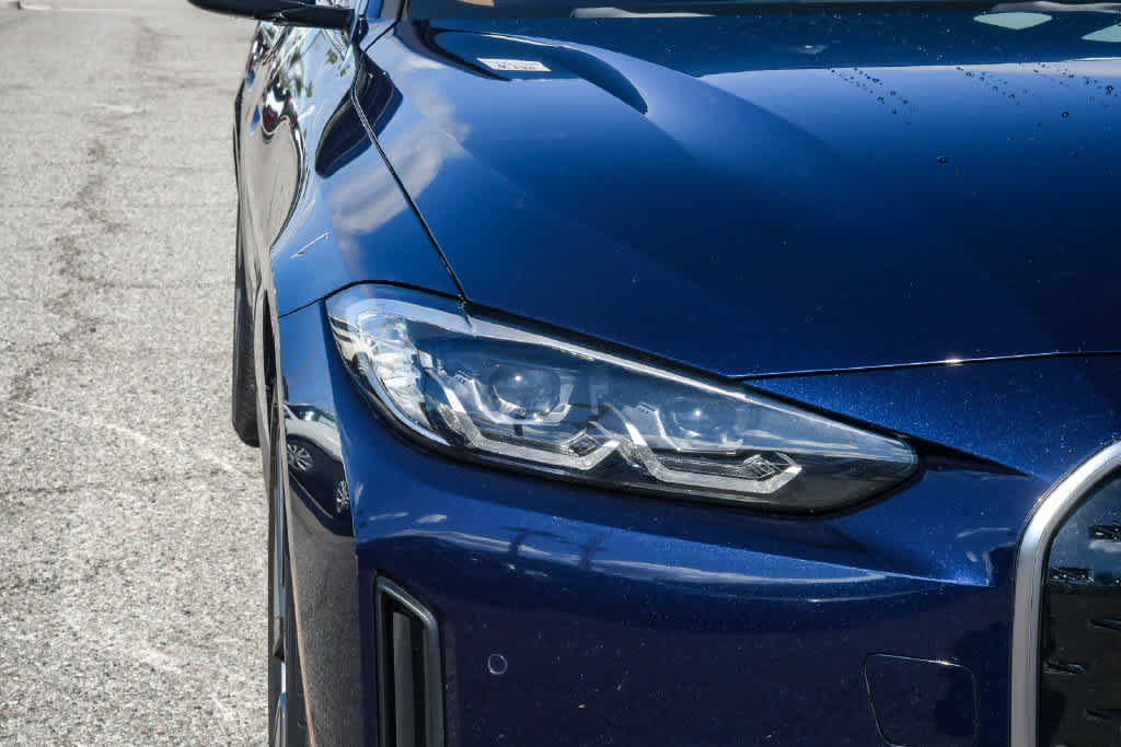 Used 2023 BMW i4 eDrive35 RWD image 4