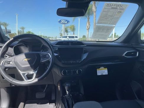 Used 2021 Chevrolet TrailBlazer ACTIV w/ Technology Package FWD image 19