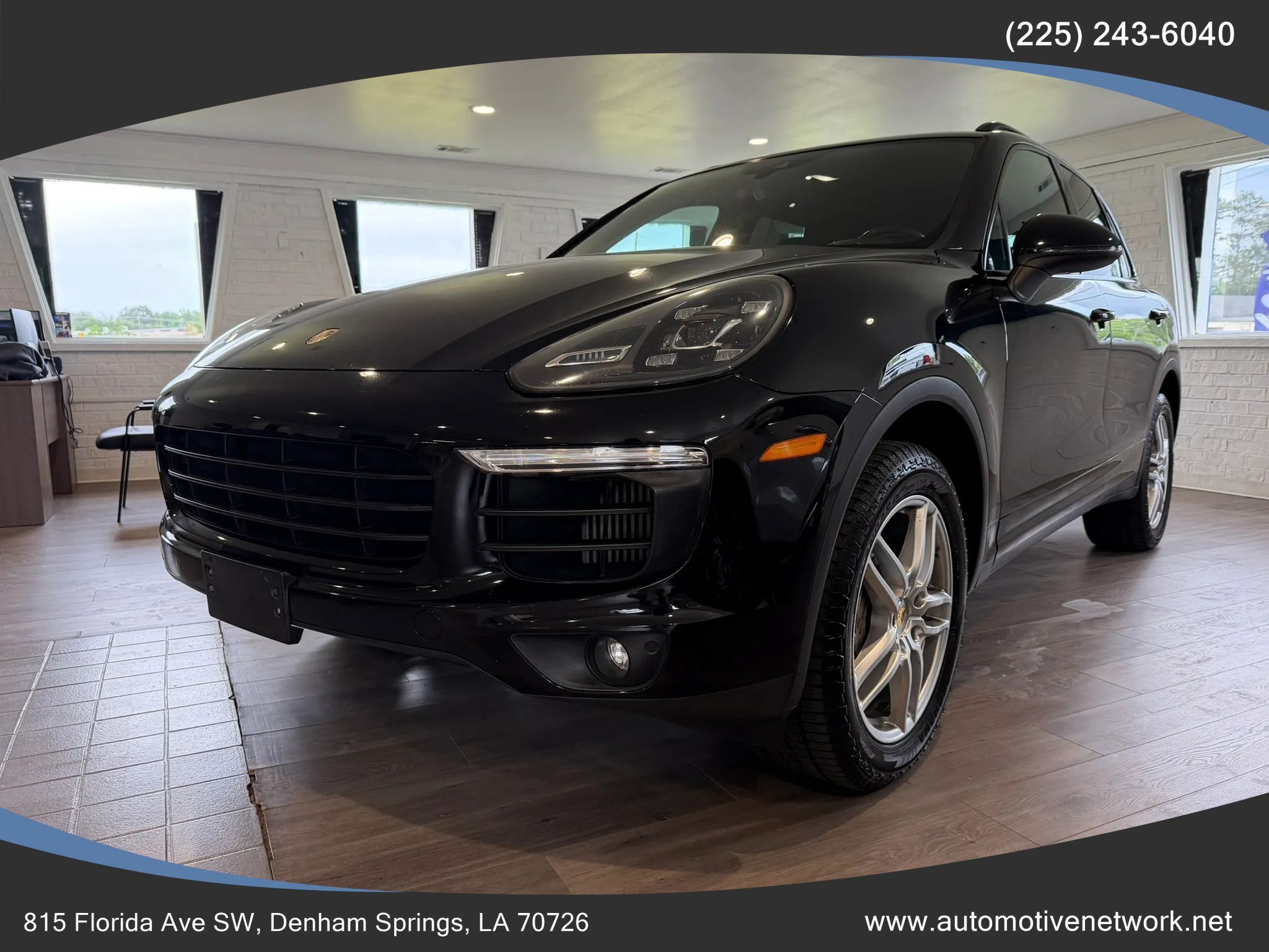 Used 2017 Porsche Cayenne S AWD/4WD image 1