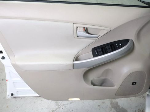 Used 2010 Toyota Prius Five FWD image 11