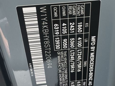 Used 2025 Mercedes-Benz Sprinter 2500 image 17