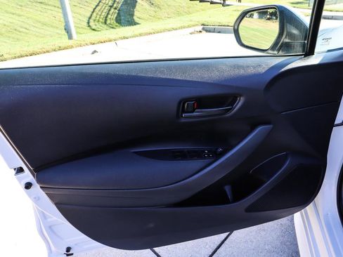 Used 2024 Toyota Corolla LE image 30