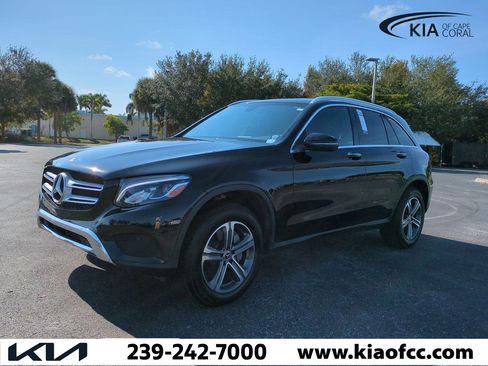 Used 2018 Mercedes-Benz GLC 300 4MATIC image 9