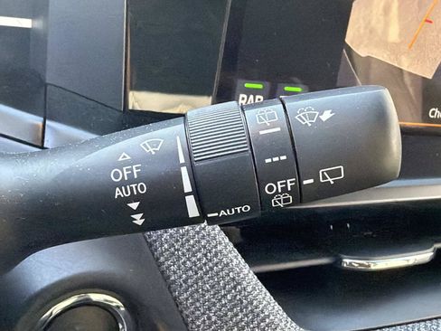Certified 2026 Subaru Outback Limited AWD/4WD image 28