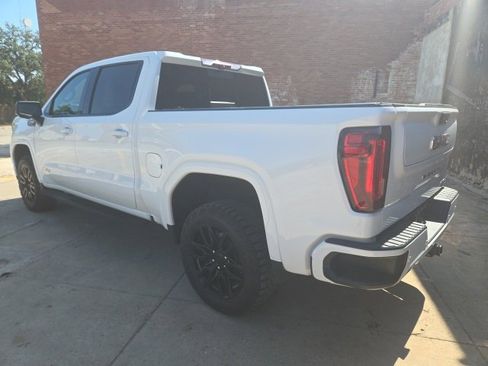 Certified 2024 GMC Sierra 1500 AT4 w/ Technology Package image 5