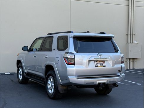 Used 2019 Toyota 4Runner SR5 Premium image 5