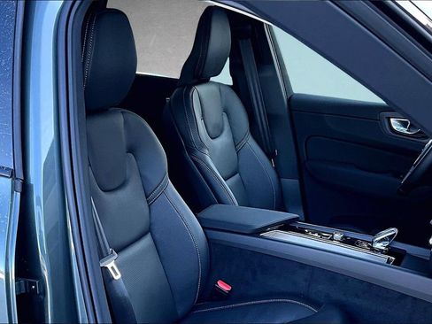 New 2026 Volvo XC60 B5 Ultra w/ Protection Package Premier AWD/4WD image 10