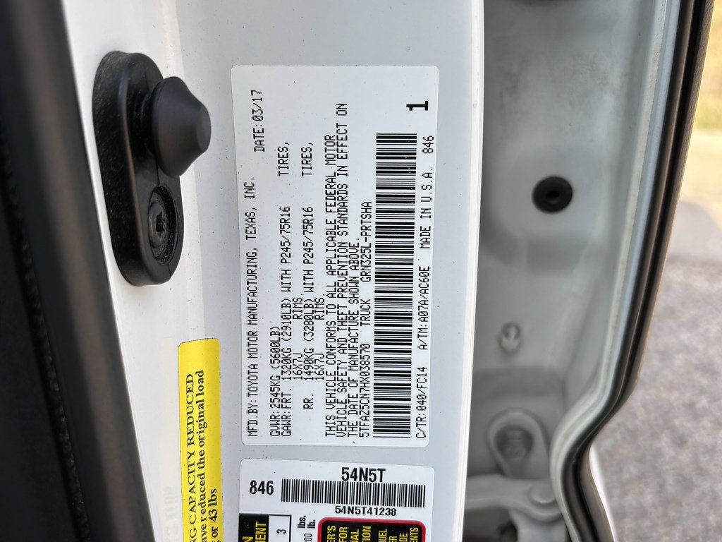 Used 2017 Toyota Tacoma SR5 w/ Tow Package RWD image 25